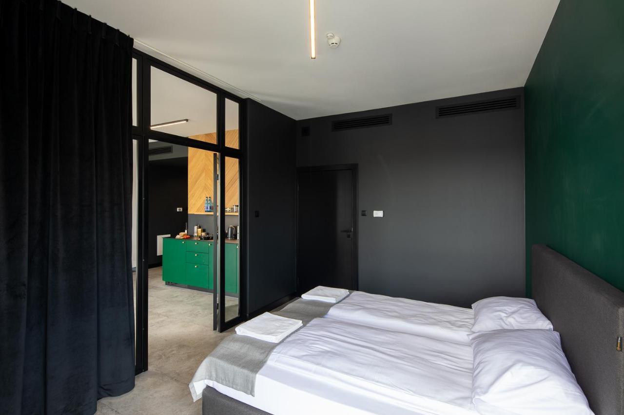 Top Garden Aparthotel Торунь Экстерьер фото