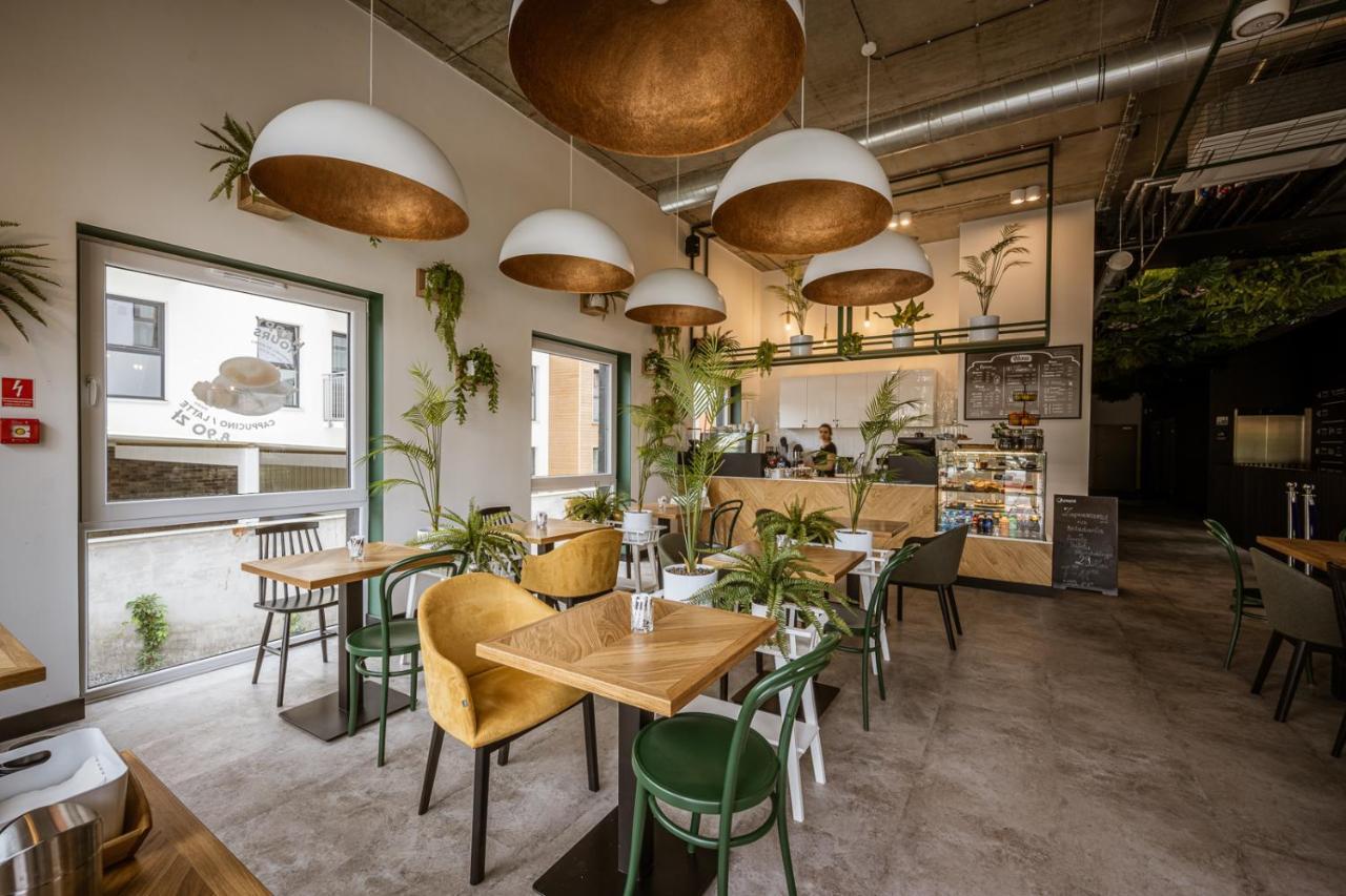 Top Garden Aparthotel Торунь Экстерьер фото
